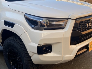 ハイラックス即納車可能　アウトドア