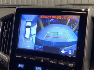 ランクル２００希少カラー　グレー　リフトアップ　マルチテレインモニター