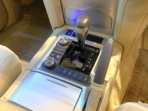 ランクル２００ワンオーナー　ベージュ内装