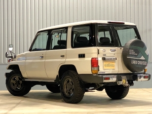 ランクル７０ランドクルーザー７０ LX 　NOｘPM適合済み