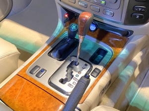 ランクル１００リフトアップ　TOYOTAグリル　