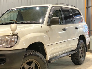 ランクル１００リフトアップ　TOYOTAグリル　