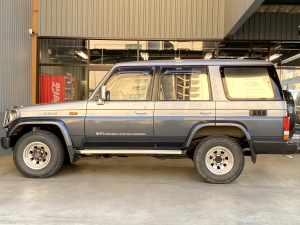 ランクルプラド希少MT車　オリジナルコンディション