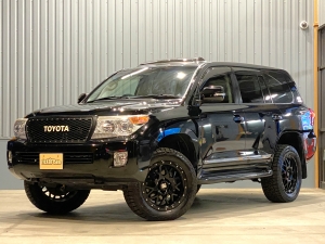 ランクル２００TOYOTAグリル　リフトアップ