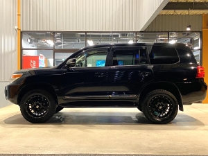 ランクル２００TOYOTAグリル　リフトアップ