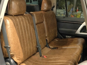 ランクル２００TOYOTAグリル　リフトアップ