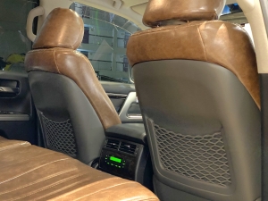 ランクル２００TOYOTAグリル　リフトアップ