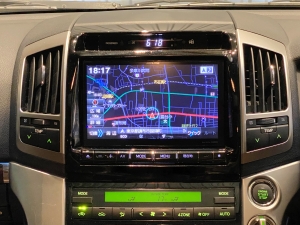 ランクル２００TOYOTAグリル　リフトアップ