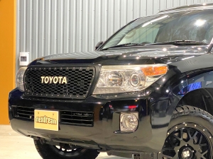 ランクル２００TOYOTAグリル　リフトアップ