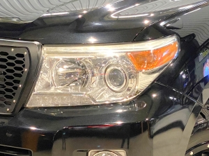 ランクル２００TOYOTAグリル　リフトアップ