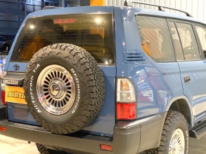 ランクルプラド丸目フェイス　TOYOTAグリル　