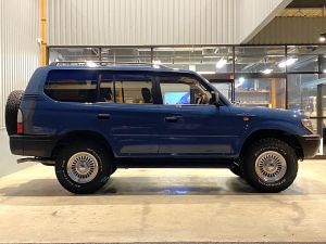 ランクルプラド丸目フェイス　TOYOTAグリル　
