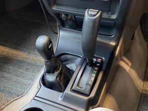 ハイラックスサーフ最上級グレード　旧車　クラシックカー