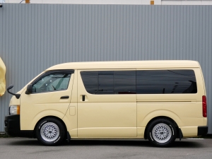 ハイエースバンワイドボディーS-GL　オグショー製8人乗り仕様車