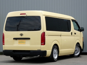 ハイエースバンワイドボディーS-GL　オグショー製8人乗り仕様車