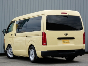 ハイエースバンワイドボディーS-GL　オグショー製8人乗り仕様車