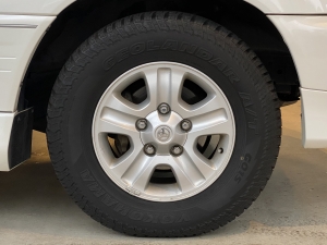 ランクル１００アウトドア　SUV　丸目