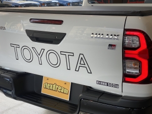 ハイラックストヨタ　ピックアップトラック