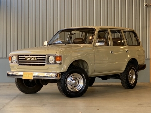 ランクル８０丸目フェイス　クラシックカスタム