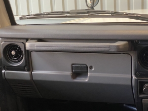 ランクル７０輸出仕様　はたらく車