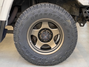 ランクル７０輸出仕様　はたらく車