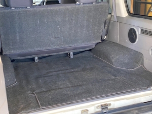 ランクル７０輸出仕様　はたらく車