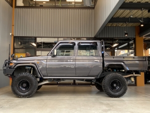 ランクル７０リフトアップ　ARB