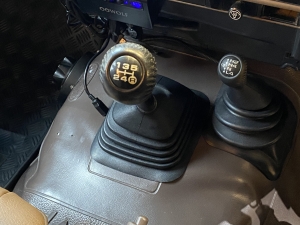 ランクル７０トゥループ　車中泊