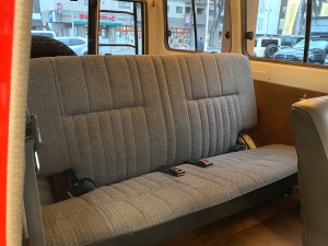 ランクル７０トゥループ　車中泊