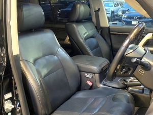 ランクル２００最高級SUV