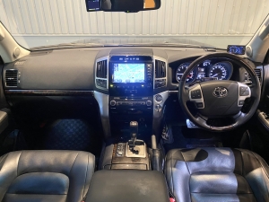 ランクル２００最高級SUV