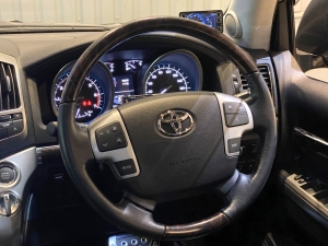 ランクル２００最高級SUV
