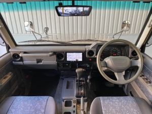 ランクル７０アウトドア　旧車　丸目