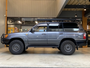 ランクル１００観音扉　特装車