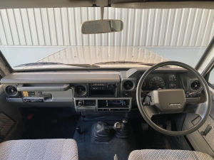 ランクル７０ショートボディ　旧車