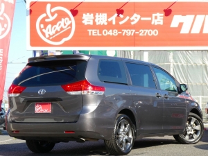 シエナ新車並行　ＳＥ専用１９インチAW