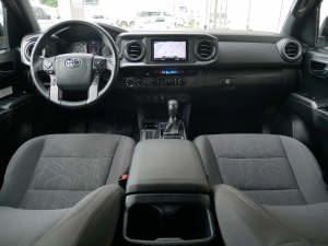 タコマ新車並行　2018年モデル