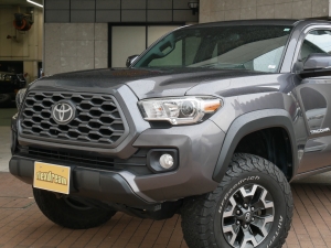 タコマ新車並行　2018年モデル