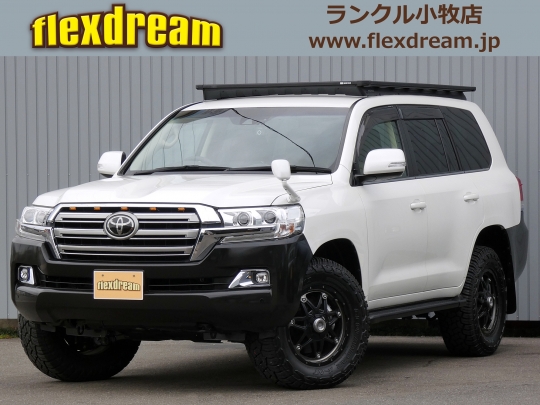The high-end grade ZX of the late model Land Cruiser 200! A
