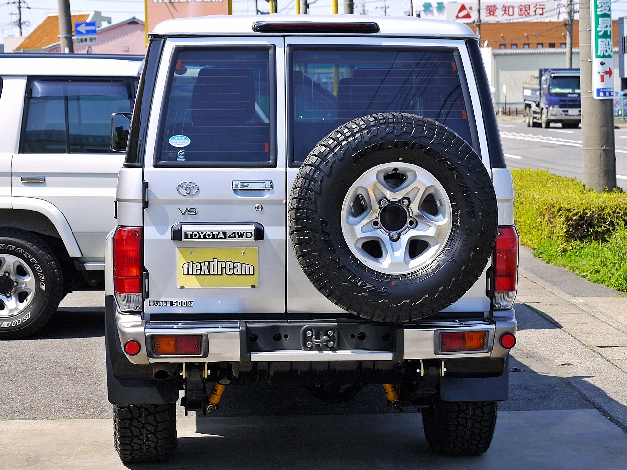 ランクル70再販モデル シルバー TOYOTA文字グリル