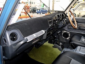 ランクル６０観音開きバックドア　オートマ　ディーゼルターボ