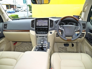 ランクル２００ＺＸ　リアエンターシステム　フラクセン