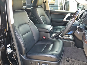 ランクル２００ブラックレザー　LX570仕様22ｲﾝﾁAW　エアロ