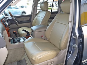 ランクル１００特別仕様車　プレミアムエディション　専用装備