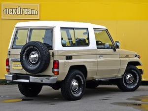 ランクル７０ＢＪ７４　オートマ　ＦＲＰトップ