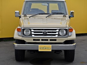 ランクル７０ＢＪ７４　オートマ　ＦＲＰトップ