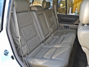 ランクル１００エアロ　革シート　ＭＫ１５０
