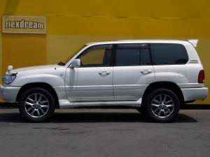 ランクル１００マルチレス　パールホワイト　ＬＸ４７０仕様テール