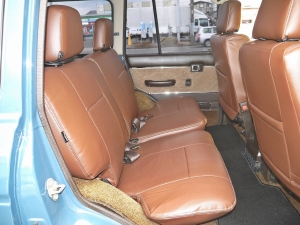 ランクル６０ＦＤ－Ｃｌａｓｓｉｃ　クラシックコンプリート　丸目換装