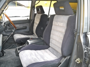 ランクル６０４００台限定車　純正ブラック　ディーゼルターボ